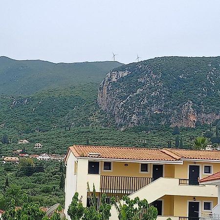 Almiriki Studios & Apartments 阿里克斯 外观 照片